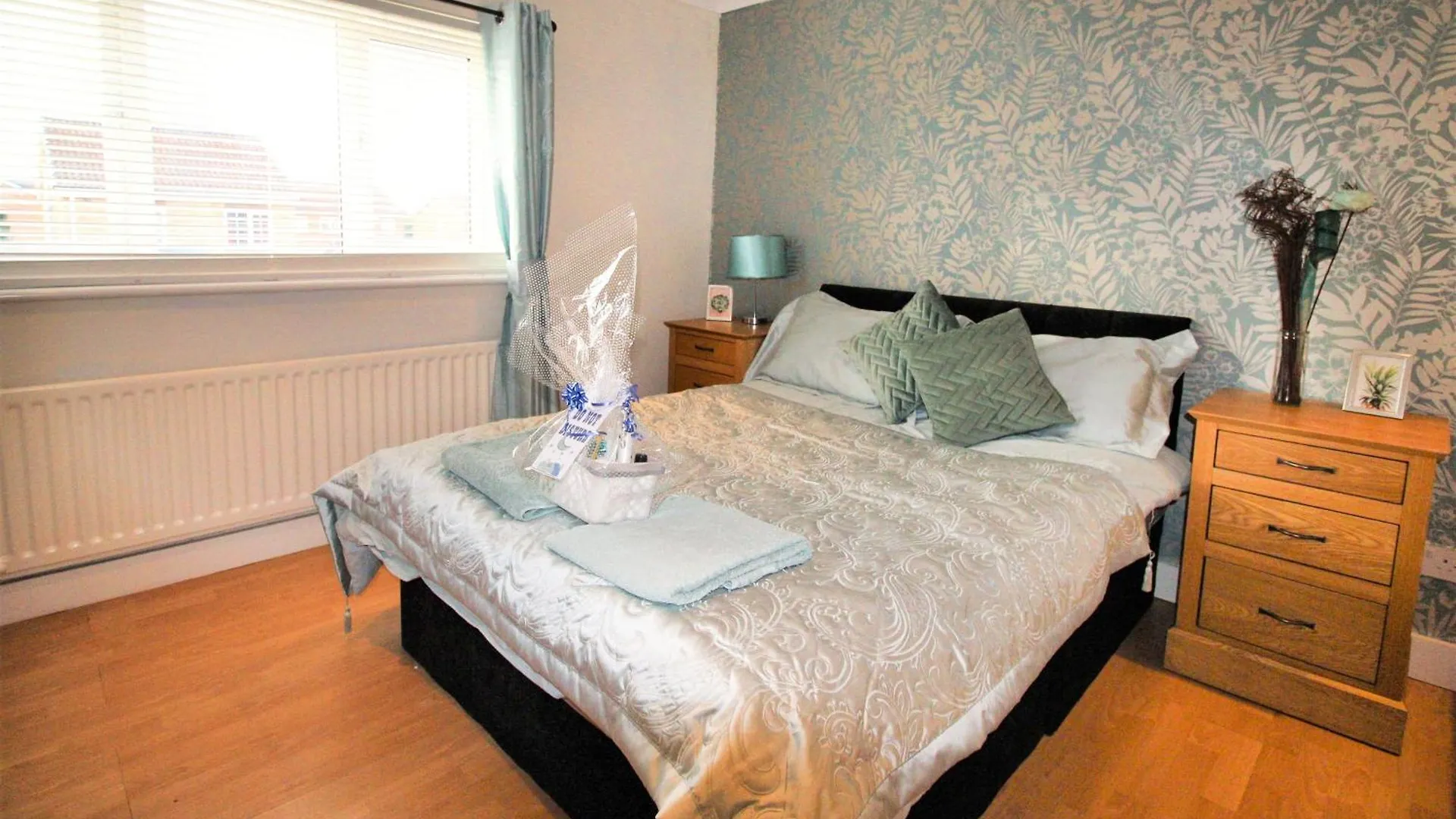 Doncaster Hatfield Garden Retreat 0*,  United Kingdom